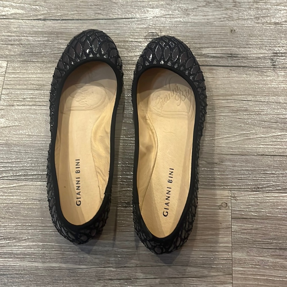 Gianni Bini sparkle flats!